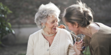 KOEL: Samenwerken aan betere ouderenzorg in West-Brabant Oost. Hoe programmamanager Elly van der Wijk de verbinding bracht.
